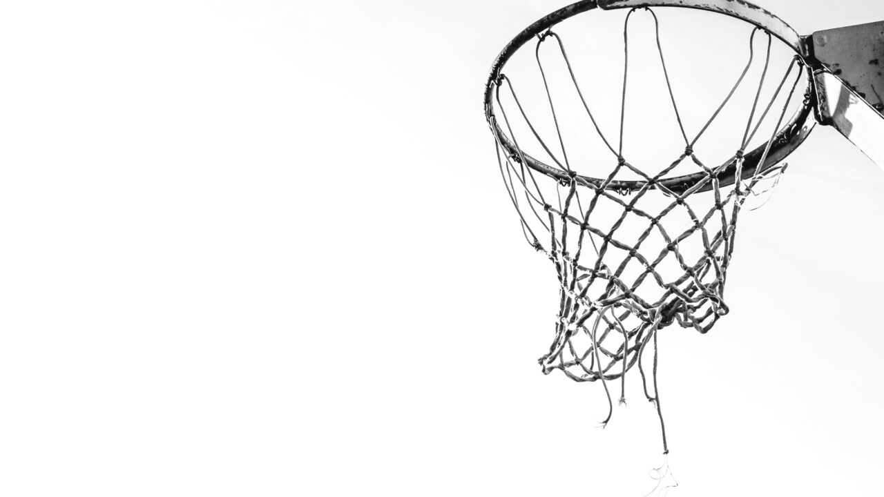 Zuyomernon System Basketball: Versatile Strategy